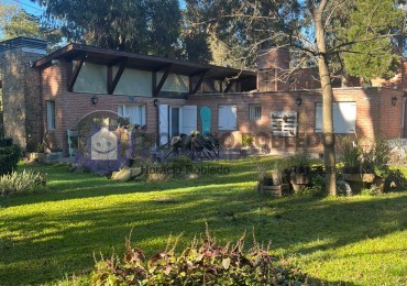 Casa de Bosque en Peralta Ramos a Pasos del Mar